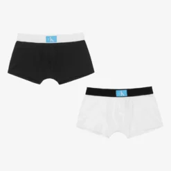 Calvin Klein Boys Black & White Cotton Boxers (2 Pack)